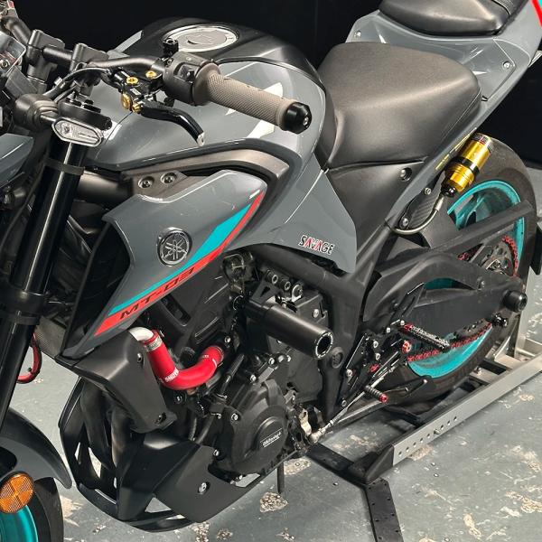 YAMAHA MT-03 MT-25 YZF-R3 YZF-R25 フレームスライダー