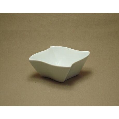 白い器 波型小鉢 9.5cm 白 ホワイト 白い食器 ポーセリンアート 絵付け