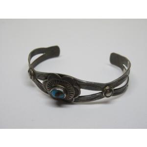 Fred Harvey フレッドハービー　インディアンジュエリー　バングル Antique Native American Navajo Fred Harvey Silver bracelet Bangle