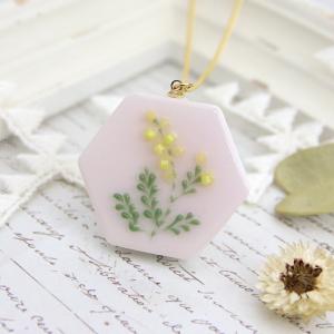 石膏とレジンでつくるフラワーネックレス「クリアブルー」 メール便