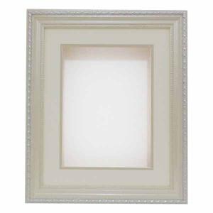 シャドーボックス 完成品 チューリップ⑅︎◡̈︎* シャドーボックスってご存じですか？平面の紙を使って立体的な世界を