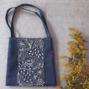 マカベアリスさんの植物刺繍キット 野の花の刺繍フレーム 小鳥と草花の小さなバッグ/phc-083-1の商品画像