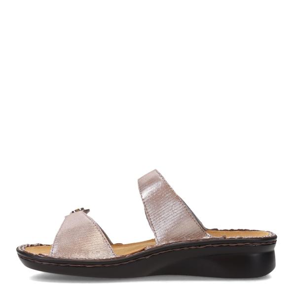 【並行輸入品】Naot Footwear レディース トリトンサンダル, シルバースレッド Lthr...