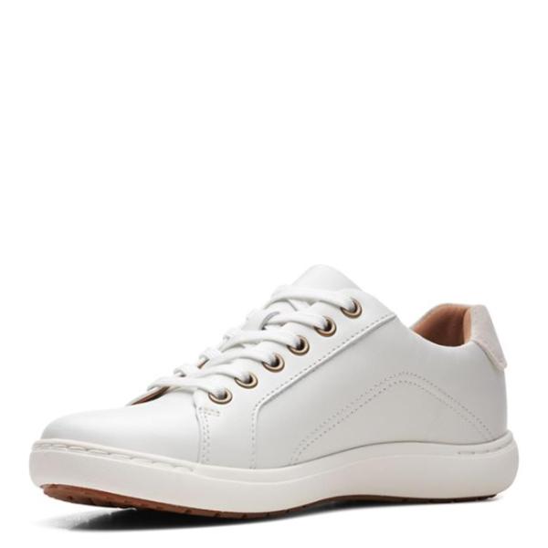 【並行輸入品】Clarks Women's Nalle Lace Sneaker, White Le...