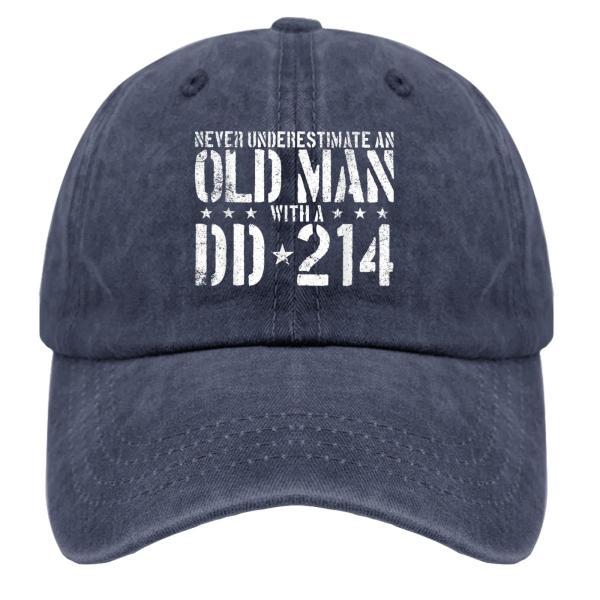 【並行輸入品】Generic Never Underestimate an Old Man with...