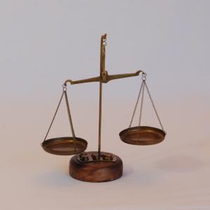 天秤 バランス てんびん はかり インテリア 置物 オブジェ おしゃれ