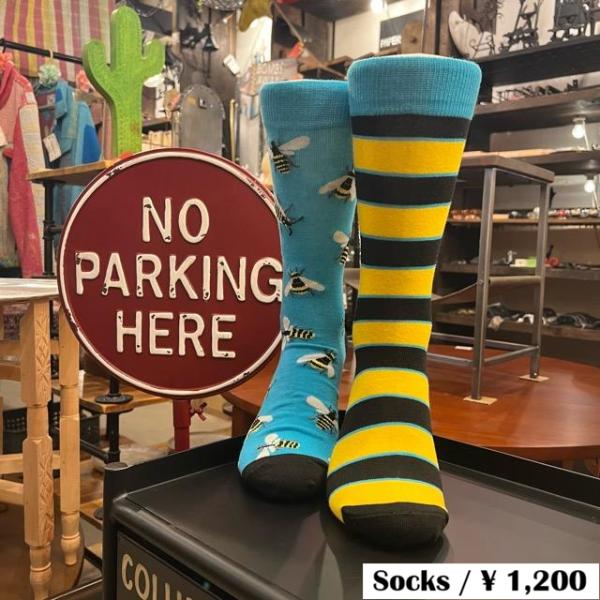 TOPANGA SOCKS Men's　Bee Socks　ハチ 靴下　メンズソックス　アシンメトリ...