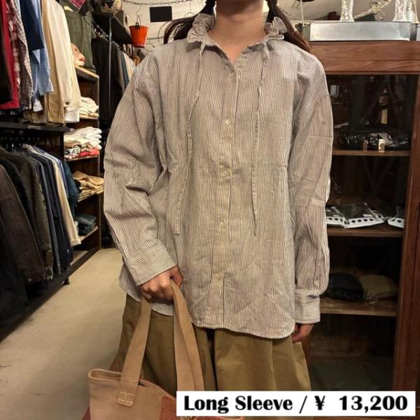 ICHI　イチ　インディゴセルビッチストライプ首フリルシャツ　ナチュラル　綿　ブラウス　レディース　...