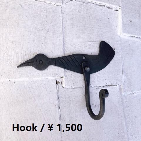 インド　手打ちの黒鉄　鳥フック　トリ　とり　バード　DIY　収納　ハンギング　鉄物　壁掛け　ポールフ...