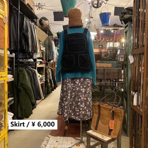 TOPANGA Lady's　レトロフラワーロングスカート　ブラウン　花柄　小花柄　コットン　ボトム...