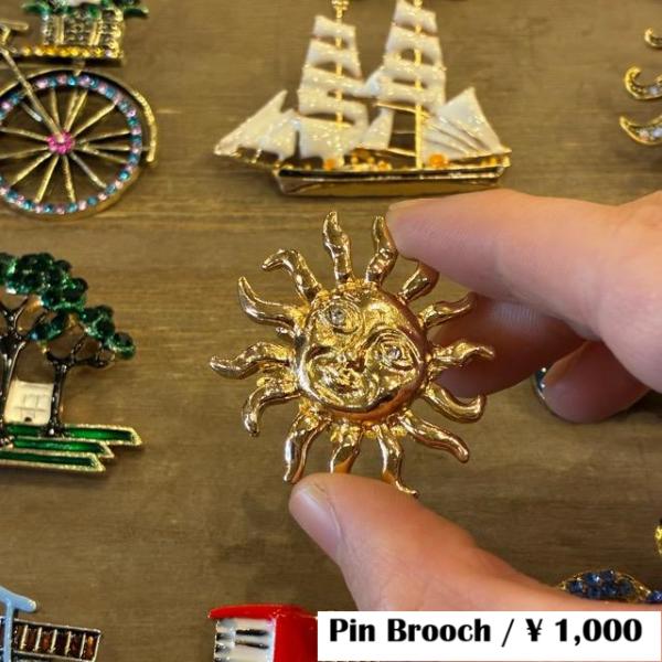 TOPANGA Jewelry　Bijou art brooch Sun　ビジューアートブローチ　サ...
