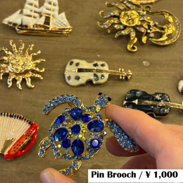 TOPANGA Jewelry　Bijou art brooch  Turtle Blue　ビジュー...