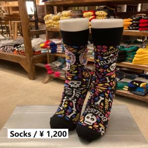 TOPANGA SOCKS Lady's　アシンメトリーソックス　死者の日　ブラック　靴下　カラベラ　ドクロスカル　メキシコ　muertos　ブラック｜abracadabra