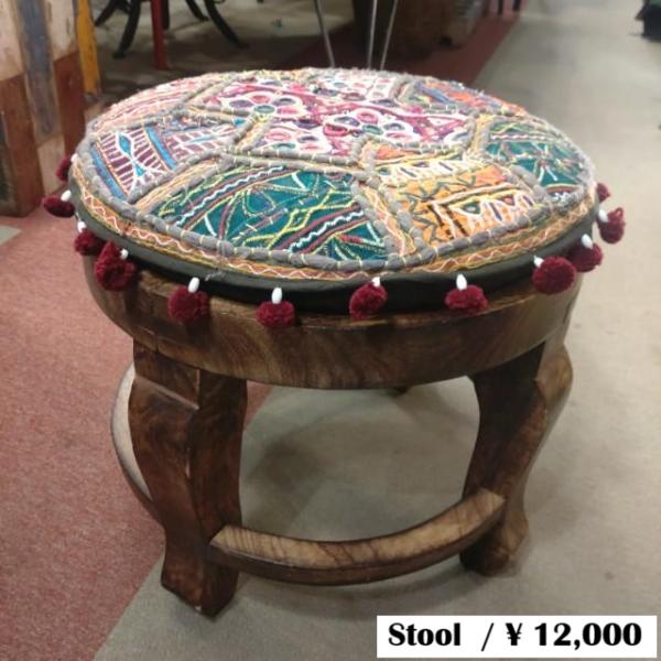 【One-of-a-kind-item】Indian wood stool with cushion...