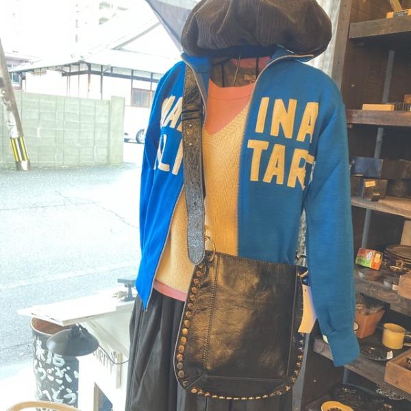 Topanga Bag　リベットレザーショルダーバッグ　ブラック