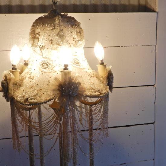 TOPANGA エンブロイダリーシャンデリア キャリー