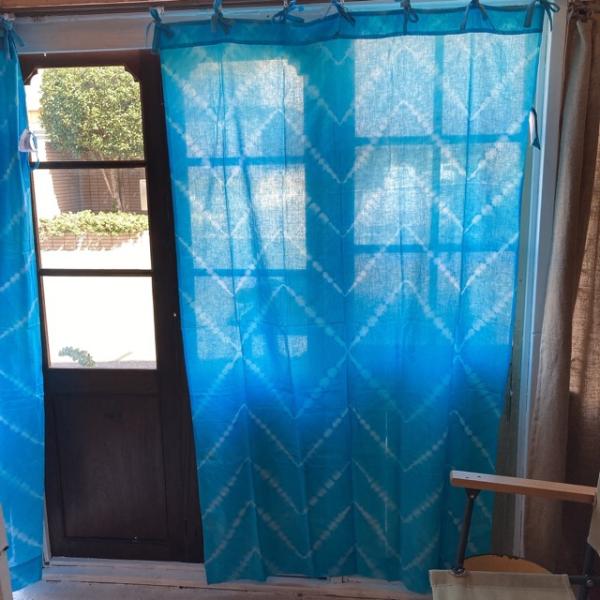 TOPANGA　Shibori　Curtain　シボリカーテン　W110xH180cm　青