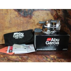 Abu Garcia 左ハンドルABU アンバサダー 4601C ガンナーグレー