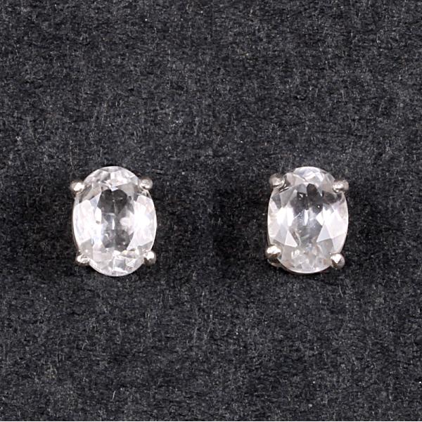 予約販売 アゾゼオ フェナカイト インクルージョン オーバルピアス6x4mm ヘブンアンドアース社 ...