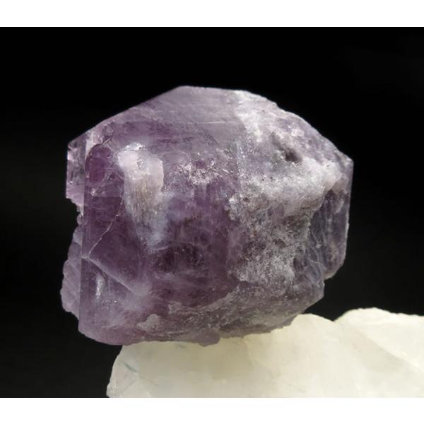 ヒマラヤ産 パープルスキャポライト 原石 44g 虹あり 強い意志と自制心による解放 神秘体験と洞察...