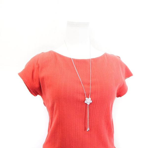 ネックレス ラリエット Y字 ループタイ チャームが上下スライド 春夏 フラワーモチーフ