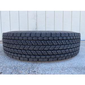 ★スタッドレス★バリ溝★ヨコハマ ZEN 902ZEパターン 11R22.5 16PR リトレッドタ...