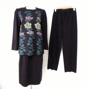 斎藤都世子　ニット　グレー縞　ジャケット　新品 a サイトウトヨコ 斉藤都世子 ワンピース 黒 グレー 赤 マルチ