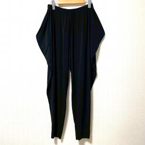 #apc イッセイミヤケ ISSEYMIYAKE パンツ サルエルパンツ 2 黒 シンプル 美品 レディース [865495]