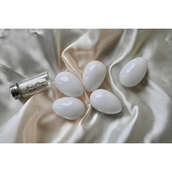 ヨニエッグ ホワイトジェイド 穴あきタイプ(M)