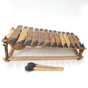バラフォン 12音 ブルキナファソ製 アフリカの楽器｜afromode
