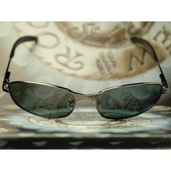 日本初！日本成人病予防協会も認めた集中力アップ＆リラックス効果「マイナスイオン」発生機能付偏光サング...