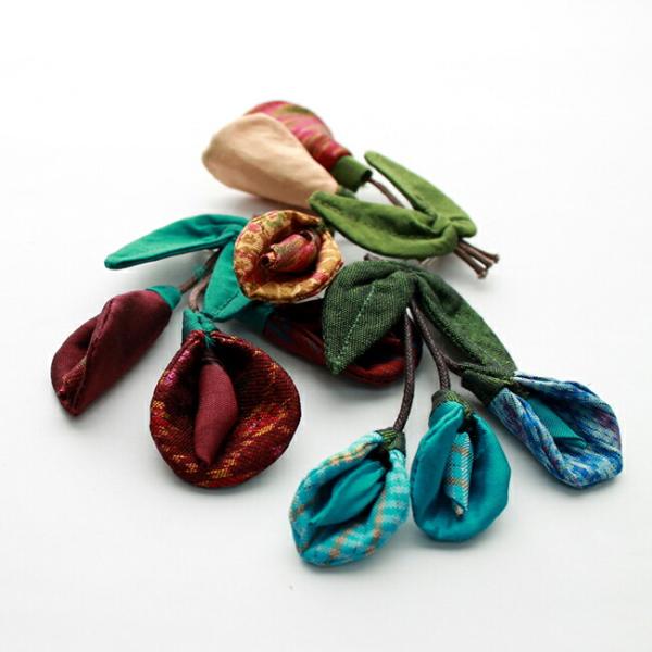 プレゼント 母 祖母 シルクの花つぼみブローチ コサージュ アクセサリー 母親 誕生日プレゼント 6...