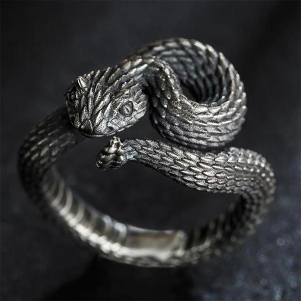 リング ガラガラヘビ 指輪 スネーク ヘビ 蛇 snake 韓国ファッション シルバーカラー 燻し風...
