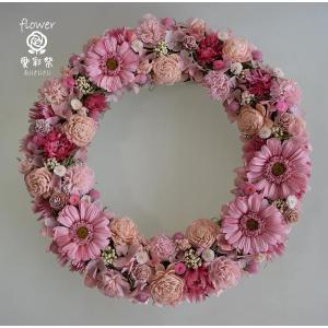 ピンクのガーベラ　プリザーブドフラワーリース　ピンクのお花がいっぱい　可愛い色合い　ギフト プレゼント 誕生日｜aisaisai