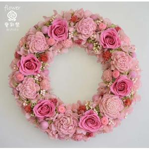 玄関ドアに カラフルなドライフラワーのウェルカムリース ギフト