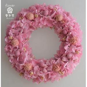 プリザーブドフラワーリース ピンクのバラ かわいらしいピンクのお花