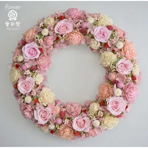 赤とピンクのバラ かわいい色合いのハートリース プリザーブドフラワー