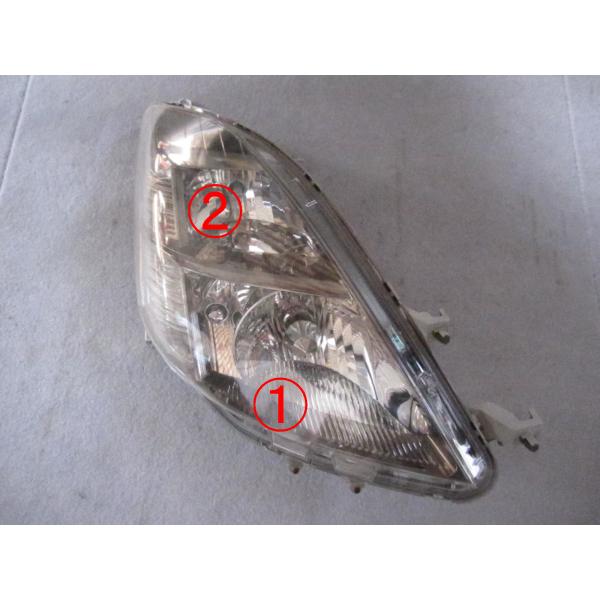 アイシス(ANM15W)用ヘッドライト右 230309
