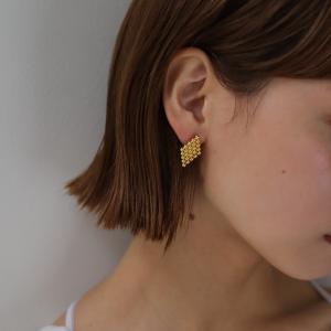 ピアス ajiro accessory  ステンレス 金アレ対応 アレルギー対応 レディース 女性 つぶつぶ ゴールド  菱形 大ぶり おしゃれ P024