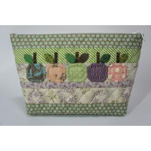 初心者向け】クリスマスのりんご【パッチワーク・キット】/リンゴ/林檎