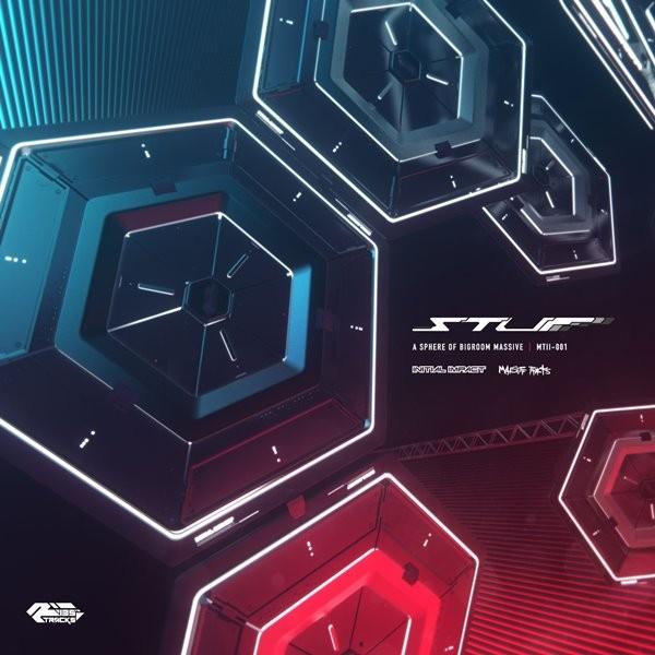 STUFFF　／　R135　Tracks　発売日2017−08−17 AKBH