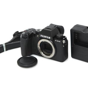 美品｜富士フイルム FUJIFILM X-S10 ボディ シャッター回数約4759回以下 γT110-2P2A｜akiba-ryutsu