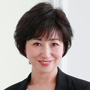 プリシラ オール ミセスエアリー カール ショート 耐熱 ショコラブラック A-112-TCK