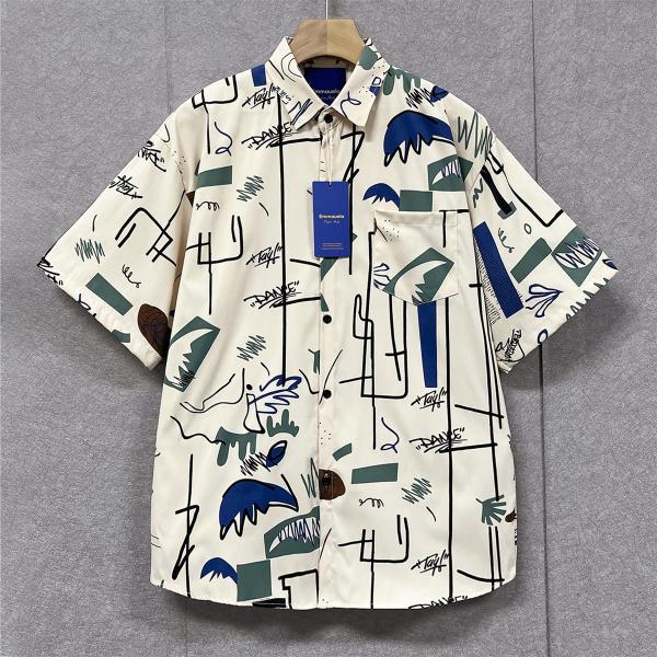 半袖 シャツ EU製 Emmauela ミラノ発 薄手 通気 快適 手描き風 総柄 遊び心 アロハシ...