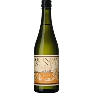 久米島の久米仙 真南風 (まふぇー) 青 43度 1800ml.hn お届けまで20日