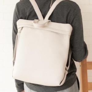 リュック リュックサック 合皮レザー 高級合成皮革 グレージュ No 大人リュック 大容量 通勤