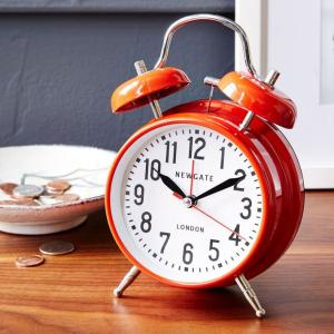 目覚まし時計 アラームクロック　ロンドン　レッド　London Alarm Clock, 6.75"Hx4.5"Wx2"D, GLOSS RED｜akt8