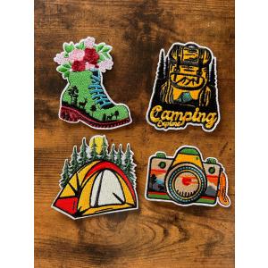 刺繍ワッペン　アイロンワッペン　アプリケ　キャンプ　アウトドア　スノボー　オフロード　リュック　カバン　収納袋　登山ウェア　カスタム　4枚セット　B2