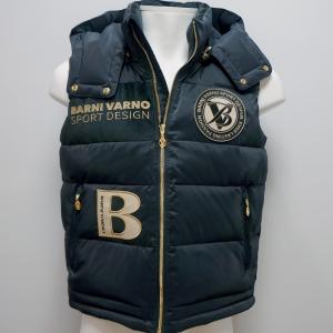 バーニヴァーノ・24 秋冬 AW 新作(3L)ロゴ刺繍 ダウン ベスト(3L)BAW