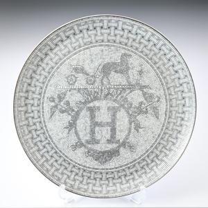 美品 HERMES シェーヌダンクル プレート 27cm プラチナ 美品 HERMES シェーヌダンクル プレート 27cm プラチナ 美品